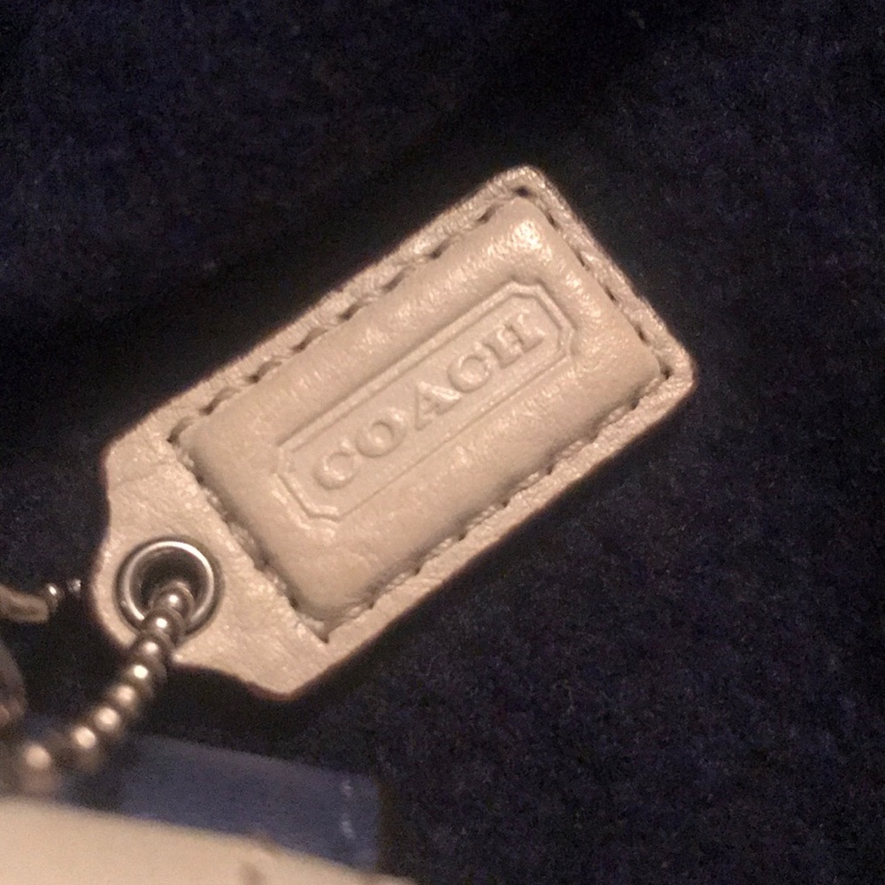 Small Tri-Color Coach Crossbody - Picture 5 of 10